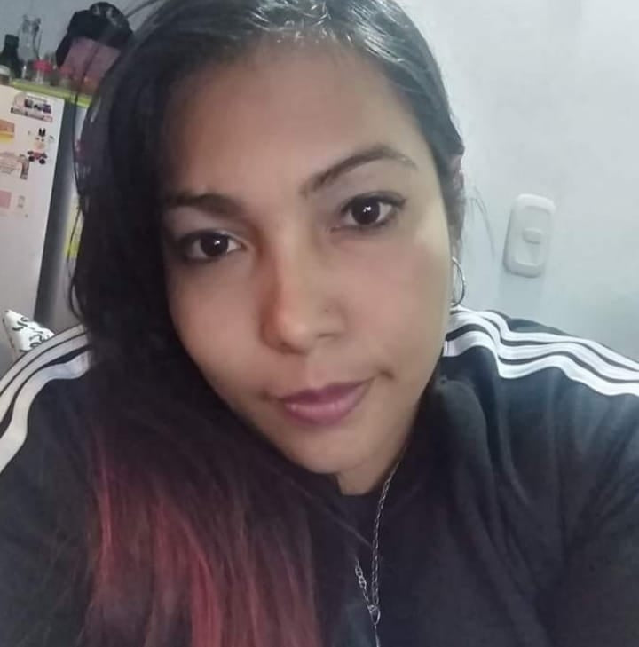 <em>Angelica Bolaños</em>